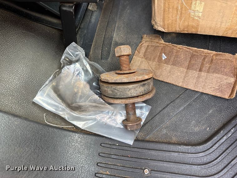 image for item FB0783 2015 Freightliner 108SD dump truck