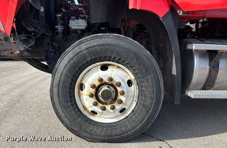 image for item FB0783 2015 Freightliner 108SD dump truck