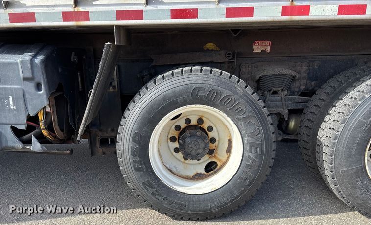 image for item FB0783 2015 Freightliner 108SD dump truck