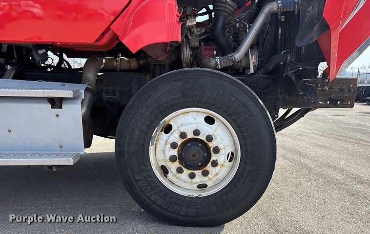 image for item FB0783 2015 Freightliner 108SD dump truck