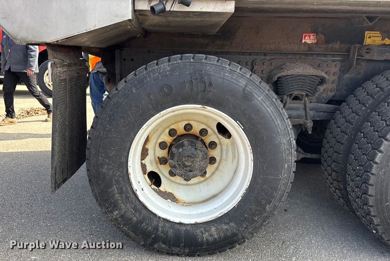 image for item FB0783 2015 Freightliner 108SD dump truck