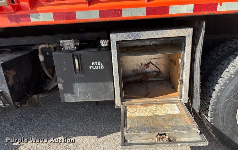 image for item FB0784 2007 International 7500 dump truck