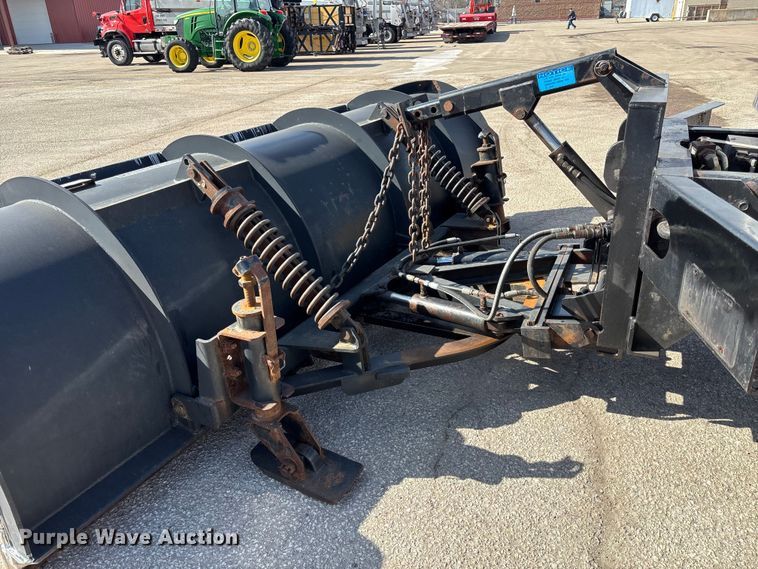 image for item FB0784 2007 International 7500 dump truck