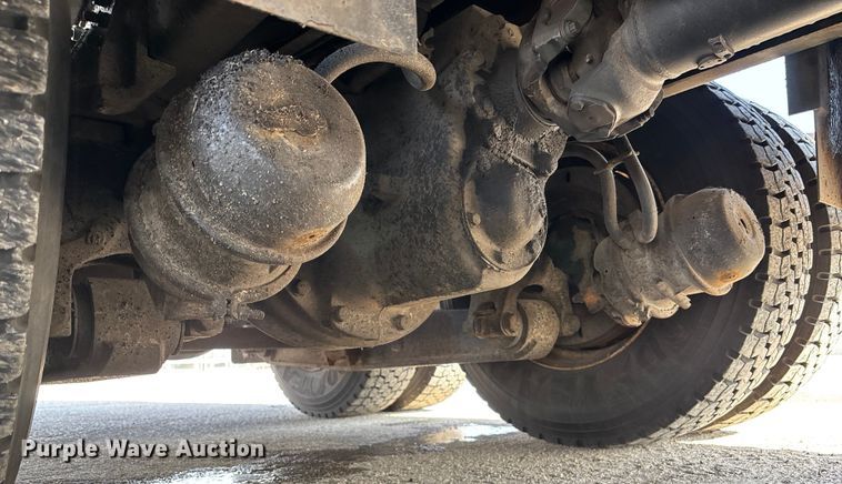 image for item FB0784 2007 International 7500 dump truck