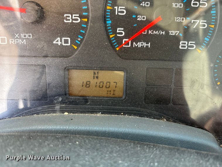 image for item FB0784 2007 International 7500 dump truck