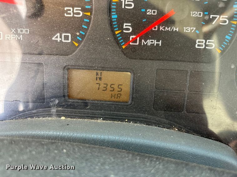 image for item FB0784 2007 International 7500 dump truck