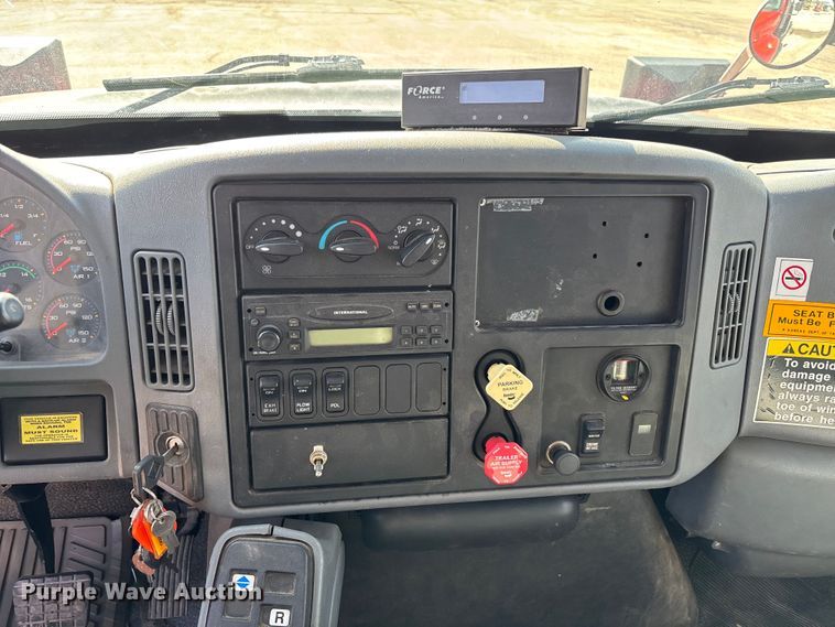 image for item FB0784 2007 International 7500 dump truck