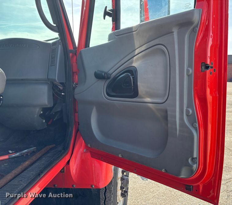 image for item FB0784 2007 International 7500 dump truck