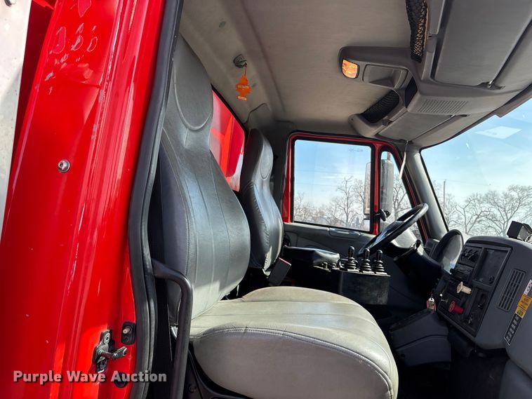 image for item FB0784 2007 International 7500 dump truck