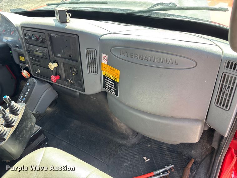 image for item FB0784 2007 International 7500 dump truck