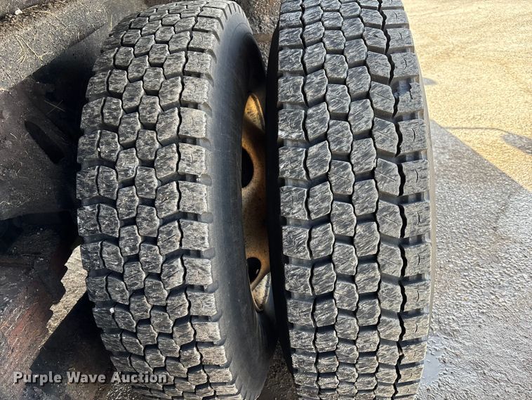 image for item FB0784 2007 International 7500 dump truck