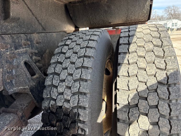 image for item FB0784 2007 International 7500 dump truck