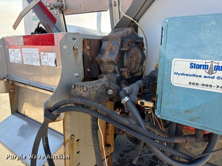 image for item FB0785 2006 Sterling Truck L7500 Series dump truck