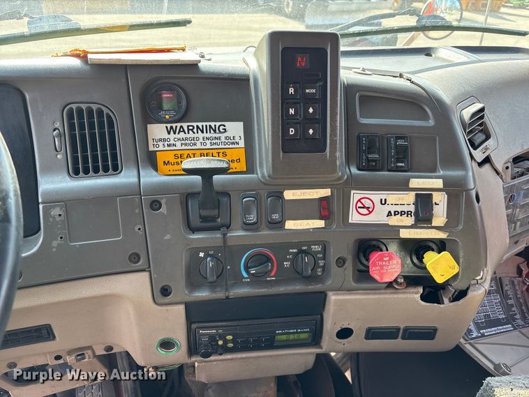 image for item FB0785 2006 Sterling Truck L7500 Series dump truck