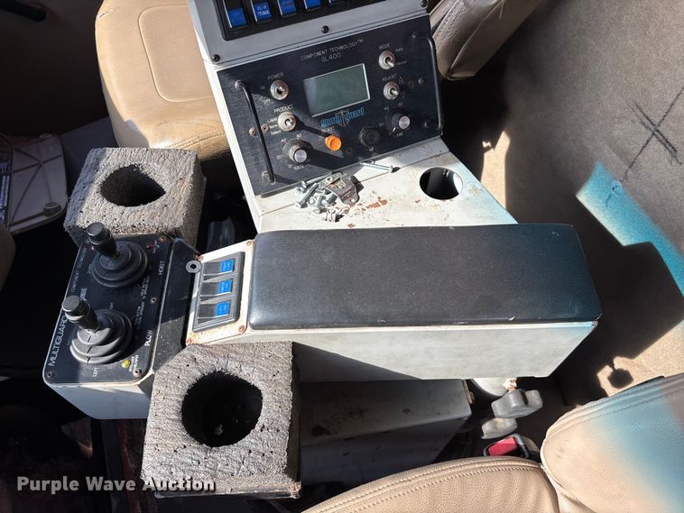 image for item FB0785 2006 Sterling Truck L7500 Series dump truck