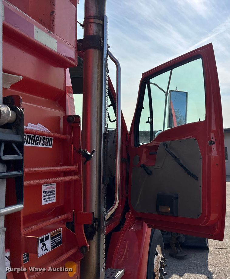 image for item FB0785 2006 Sterling Truck L7500 Series dump truck