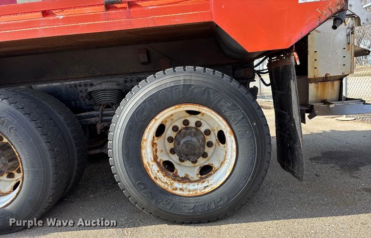 image for item FB0785 2006 Sterling Truck L7500 Series dump truck