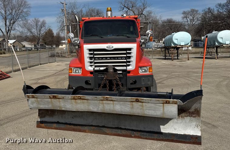 image for item FB0786 2006 Sterling dump truck