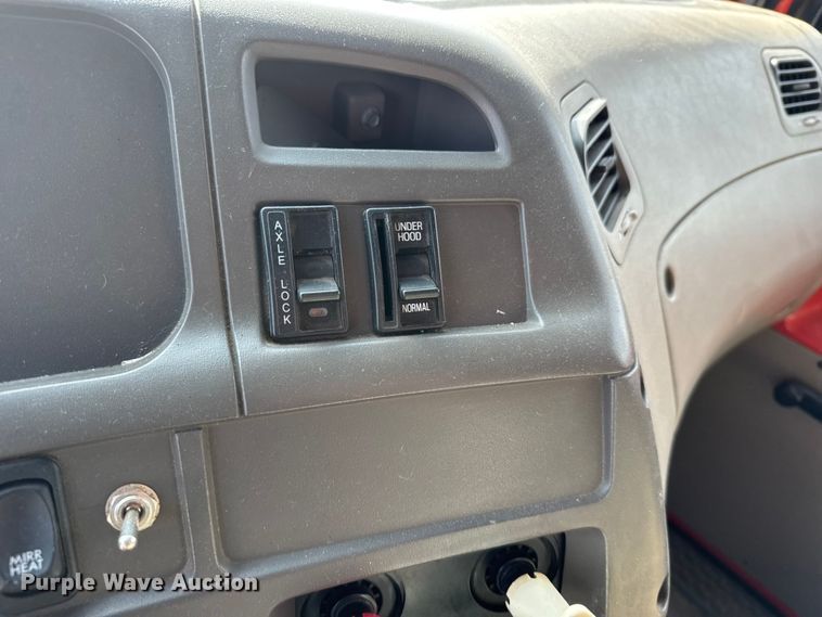 image for item FB0786 2006 Sterling dump truck