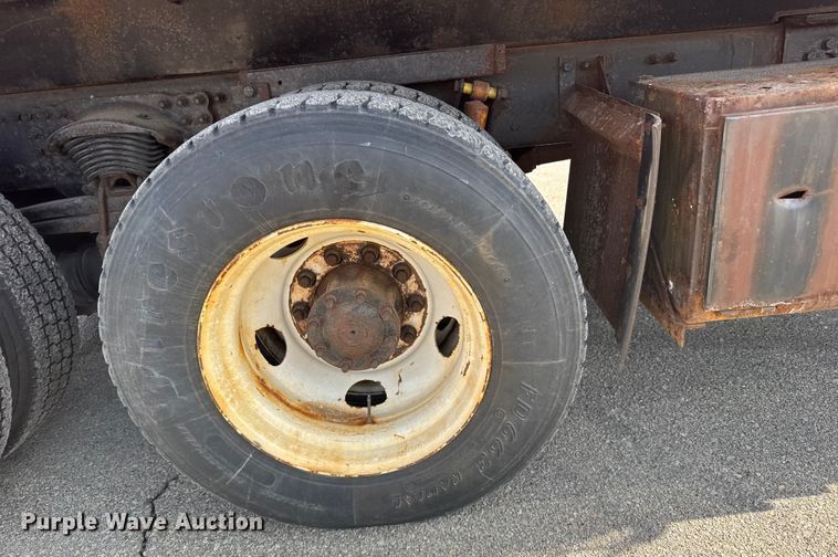 image for item FB0786 2006 Sterling dump truck