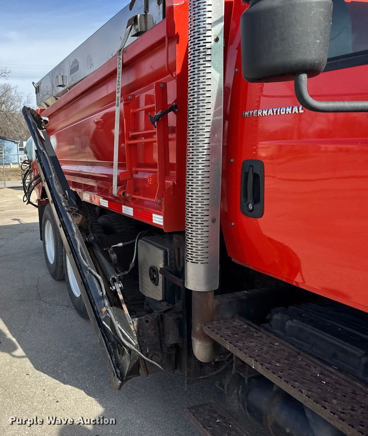 image for item FB0787 2007 International 7400 dump truck