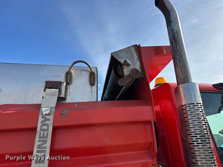 image for item FB0787 2007 International 7400 dump truck