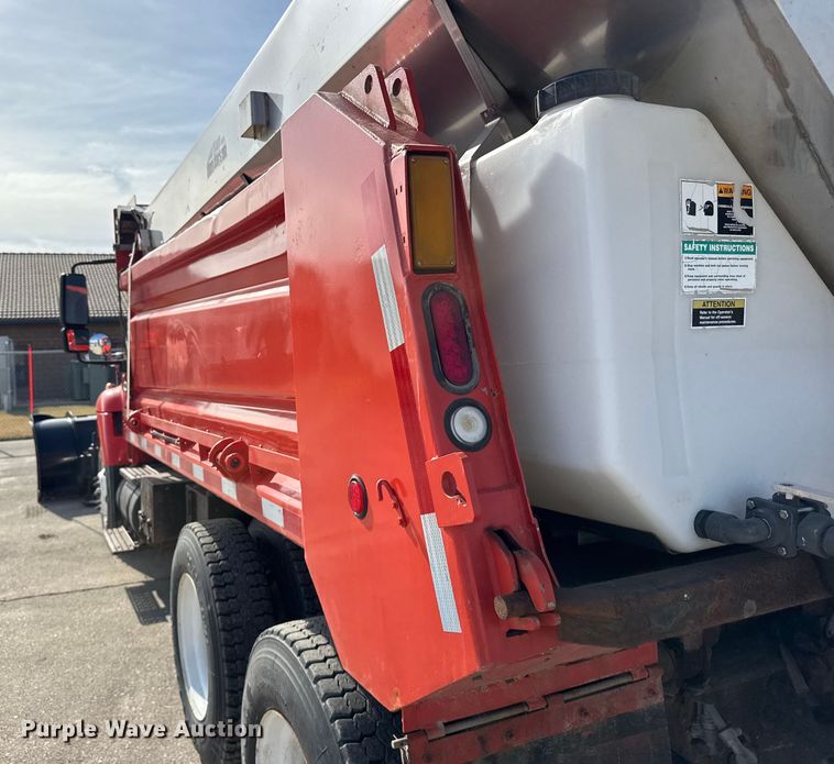 image for item FB0787 2007 International 7400 dump truck