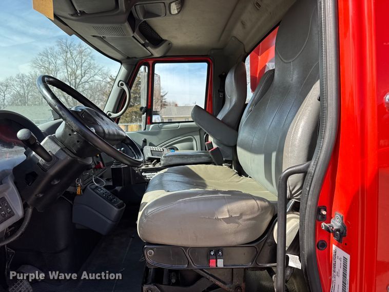 image for item FB0787 2007 International 7400 dump truck