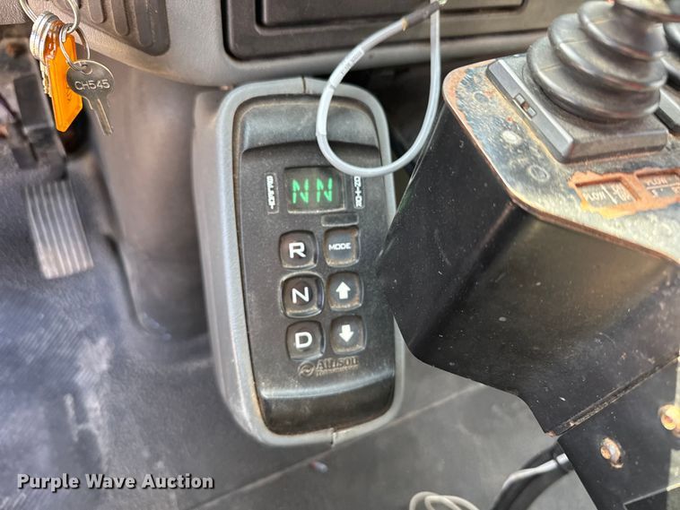 image for item FB0787 2007 International 7400 dump truck