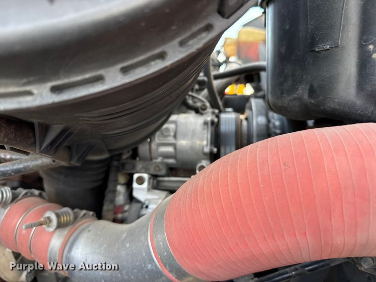 image for item FB0787 2007 International 7400 dump truck