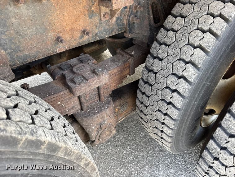 image for item FB0787 2007 International 7400 dump truck