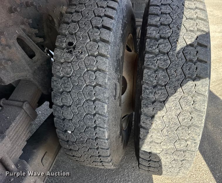 image for item FB0787 2007 International 7400 dump truck