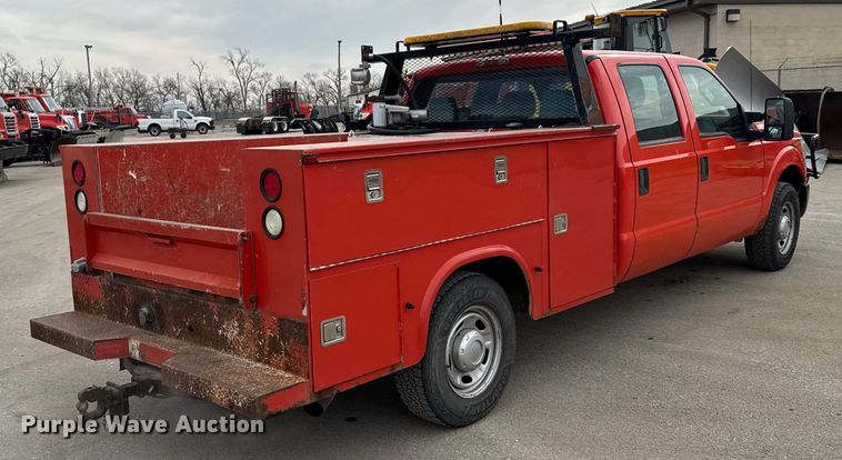 image for item FB0788 2011 Ford F250 Super Duty Crew Cab utility bed pickup truck