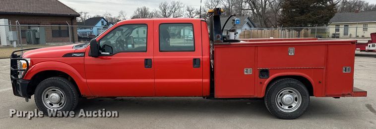 image for item FB0788 2011 Ford F250 Super Duty Crew Cab utility bed pickup truck