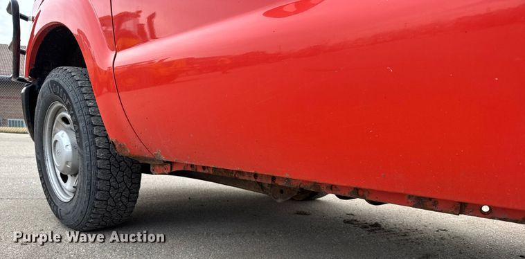 image for item FB0788 2011 Ford F250 Super Duty Crew Cab utility bed pickup truck