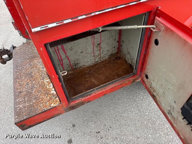 image for item FB0788 2011 Ford F250 Super Duty Crew Cab utility bed pickup truck