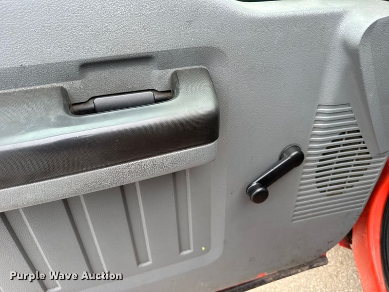 image for item FB0788 2011 Ford F250 Super Duty Crew Cab utility bed pickup truck