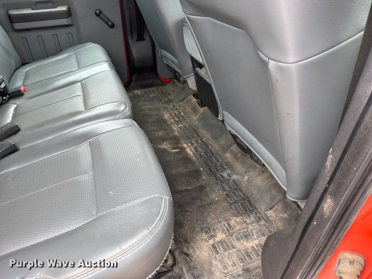 image for item FB0788 2011 Ford F250 Super Duty Crew Cab utility bed pickup truck