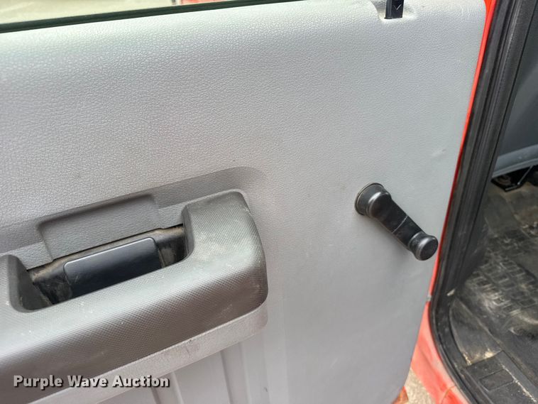 image for item FB0788 2011 Ford F250 Super Duty Crew Cab utility bed pickup truck