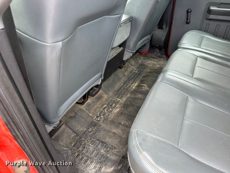 image for item FB0788 2011 Ford F250 Super Duty Crew Cab utility bed pickup truck