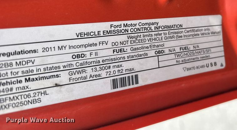 image for item FB0788 2011 Ford F250 Super Duty Crew Cab utility bed pickup truck