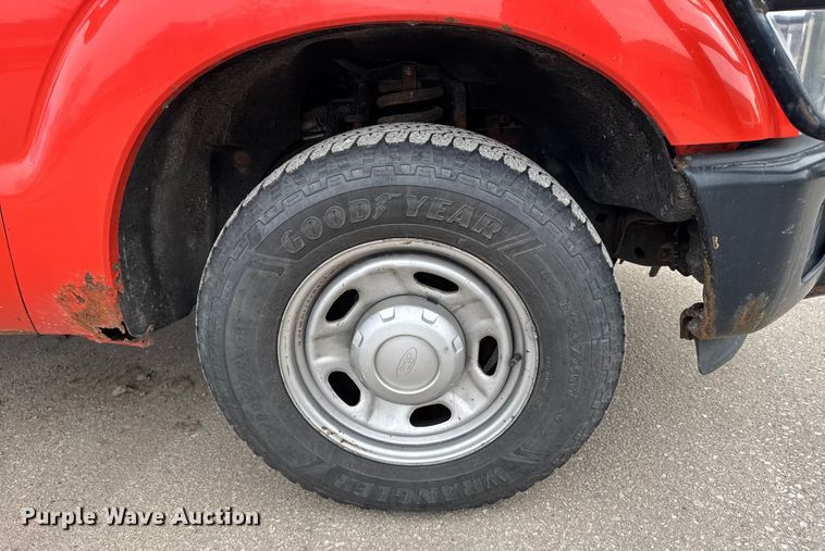 image for item FB0788 2011 Ford F250 Super Duty Crew Cab utility bed pickup truck