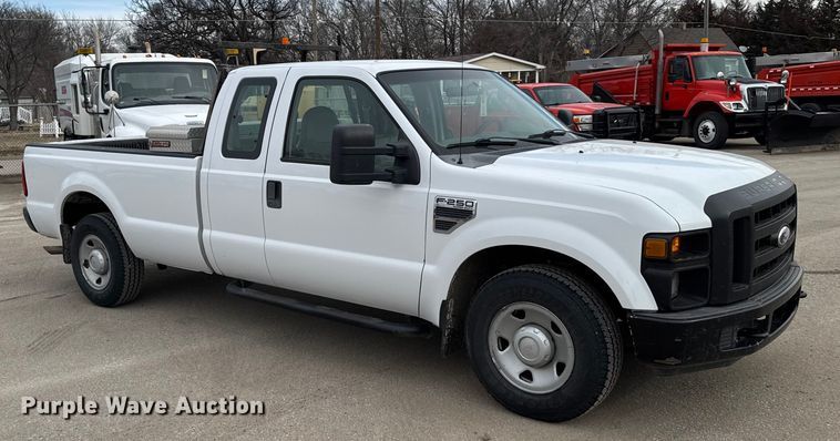 image for item FB0789 2008 Ford F250 Super Duty Ext. Cab pickup truck