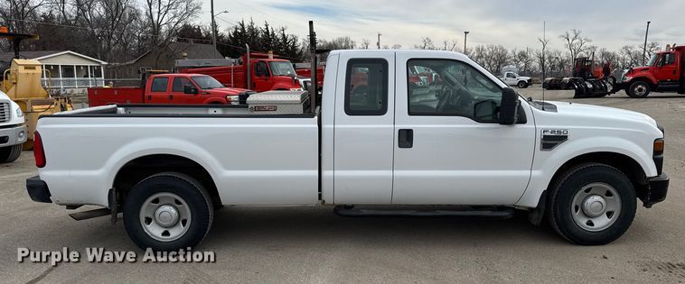 image for item FB0789 2008 Ford F250 Super Duty Ext. Cab pickup truck