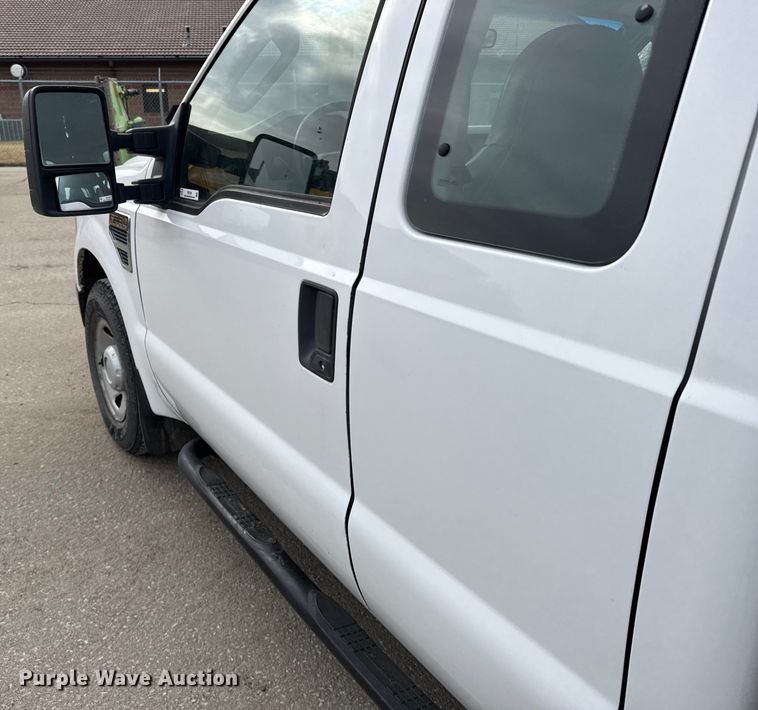 image for item FB0789 2008 Ford F250 Super Duty Ext. Cab pickup truck