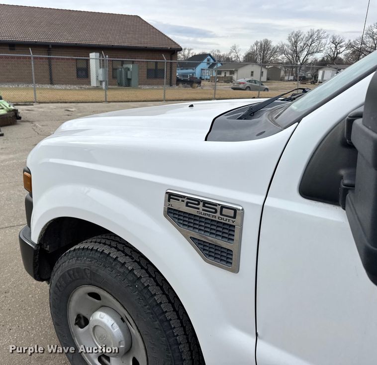 image for item FB0789 2008 Ford F250 Super Duty Ext. Cab pickup truck