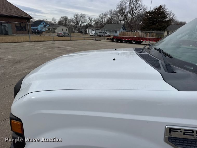 image for item FB0789 2008 Ford F250 Super Duty Ext. Cab pickup truck