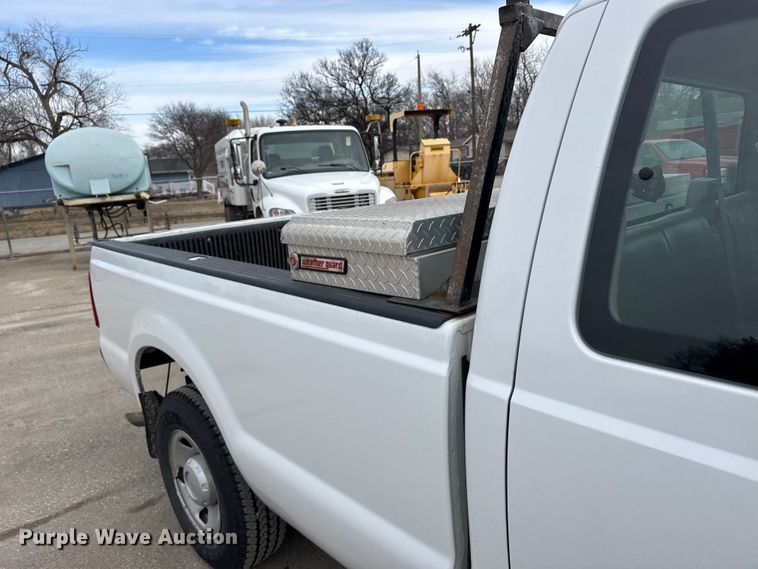 image for item FB0789 2008 Ford F250 Super Duty Ext. Cab pickup truck