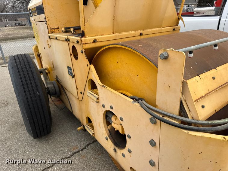 image for item FB0790 2005 Ingram RS 207 double drum roller