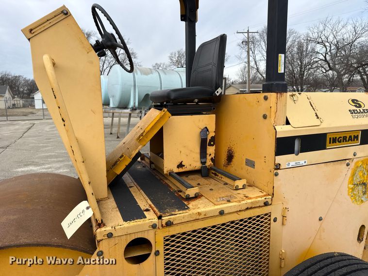 image for item FB0790 2005 Ingram RS 207 double drum roller